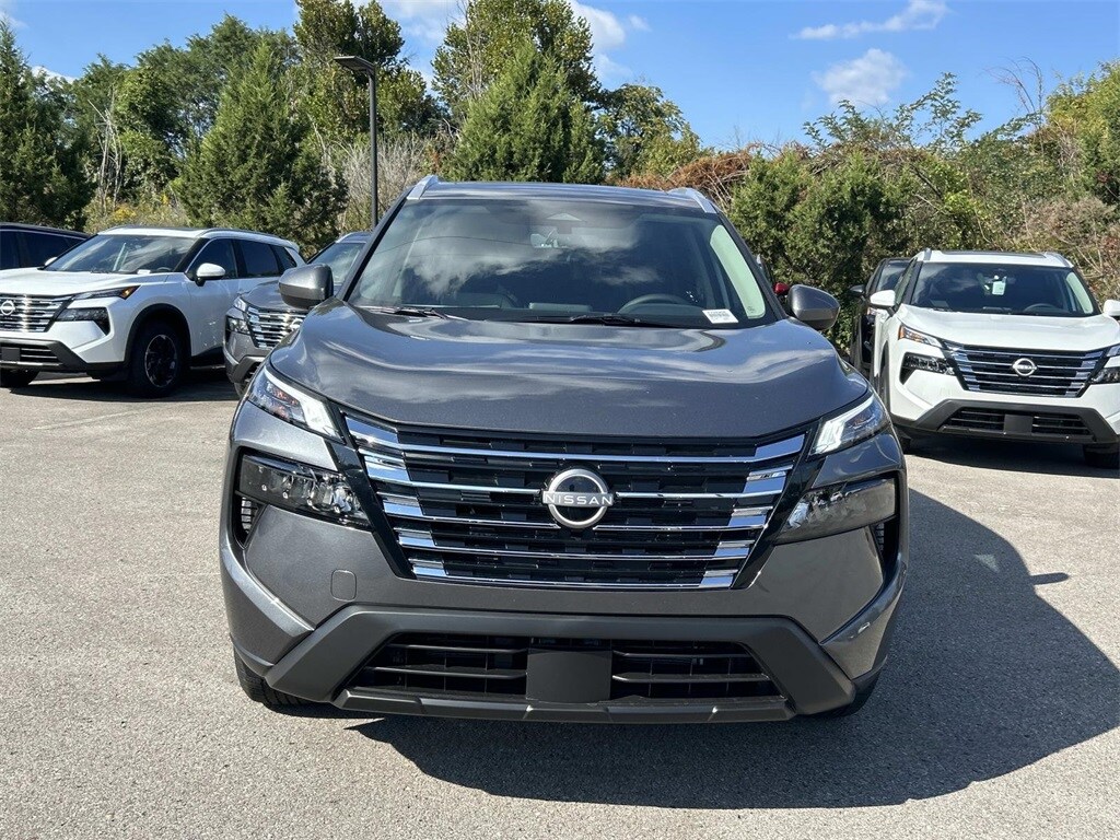 2026 Nissan Rogue SV photo 2