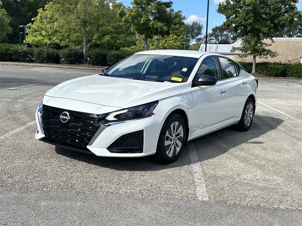 Certified 2025 Nissan Altima S Sedan
