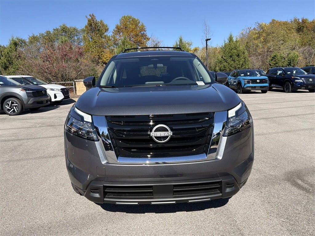 New 2025 Nissan Pathfinder SV SUV