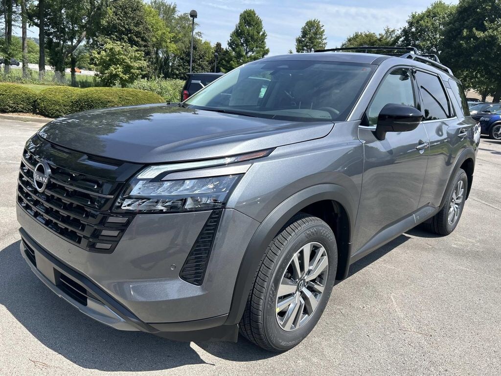 New 2026 Nissan Pathfinder SL SUV