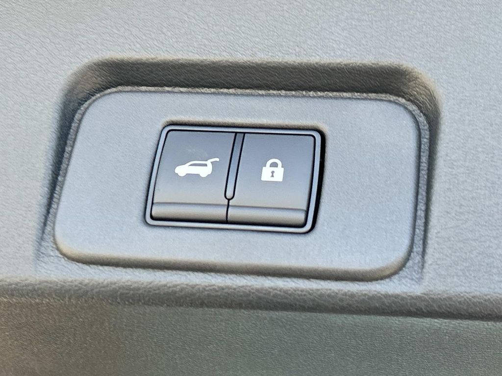 2026 Nissan Rogue Platinum - Photo 14