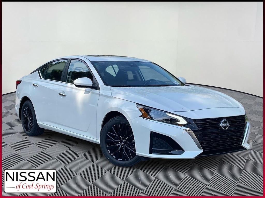 2025 Nissan Altima SV's photo