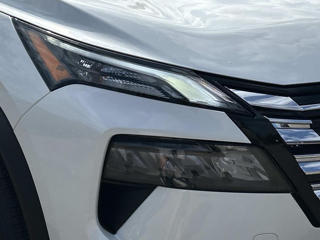 2026 Nissan Rogue SV - Photo 9