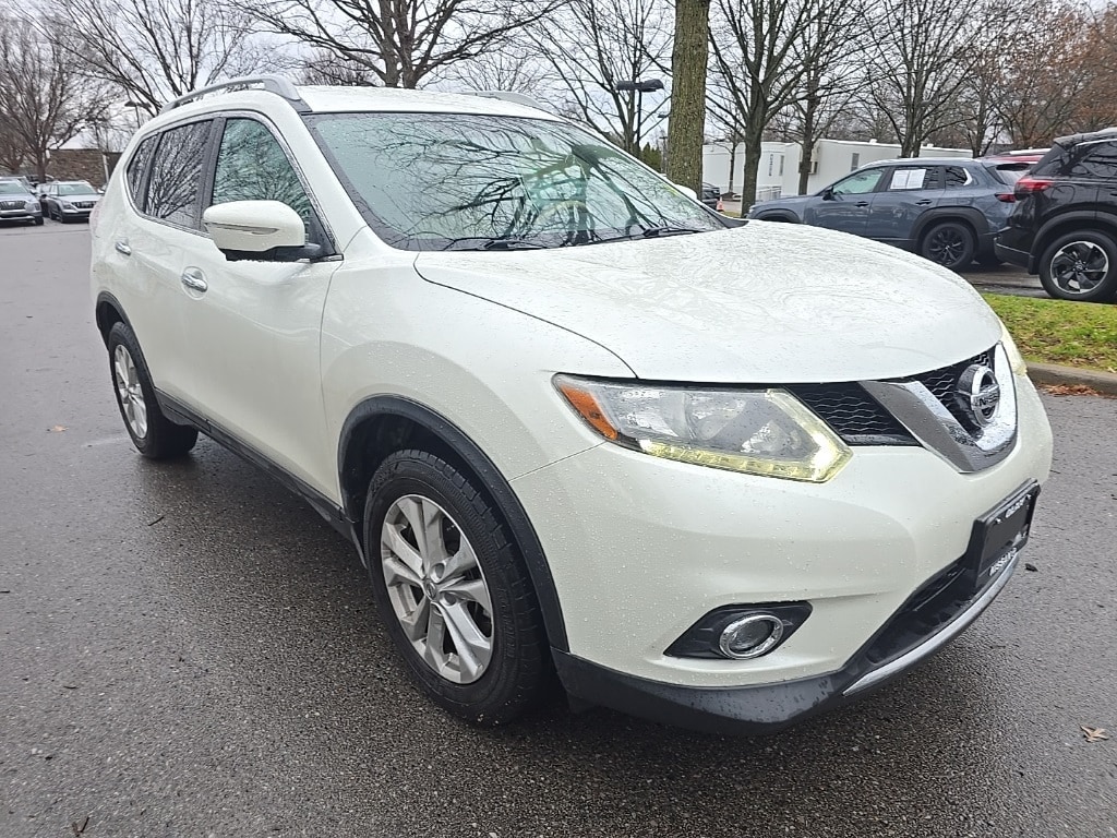 Used 2015 Nissan Rogue SV SUV