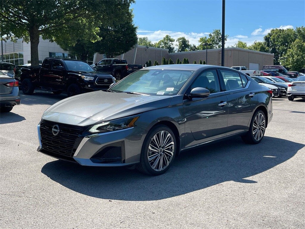 2025 Nissan Altima 2.5 SL photo 3