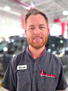 Staff member DANIEL PRYOR from ID_ab1f8cf838cf