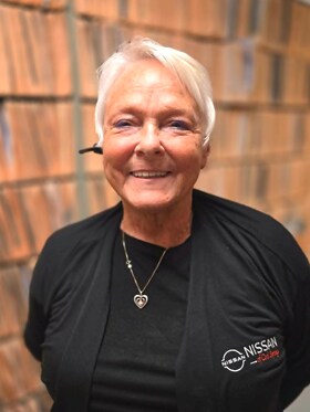 Staff member ELAINE GREEN from ID_68cbd1