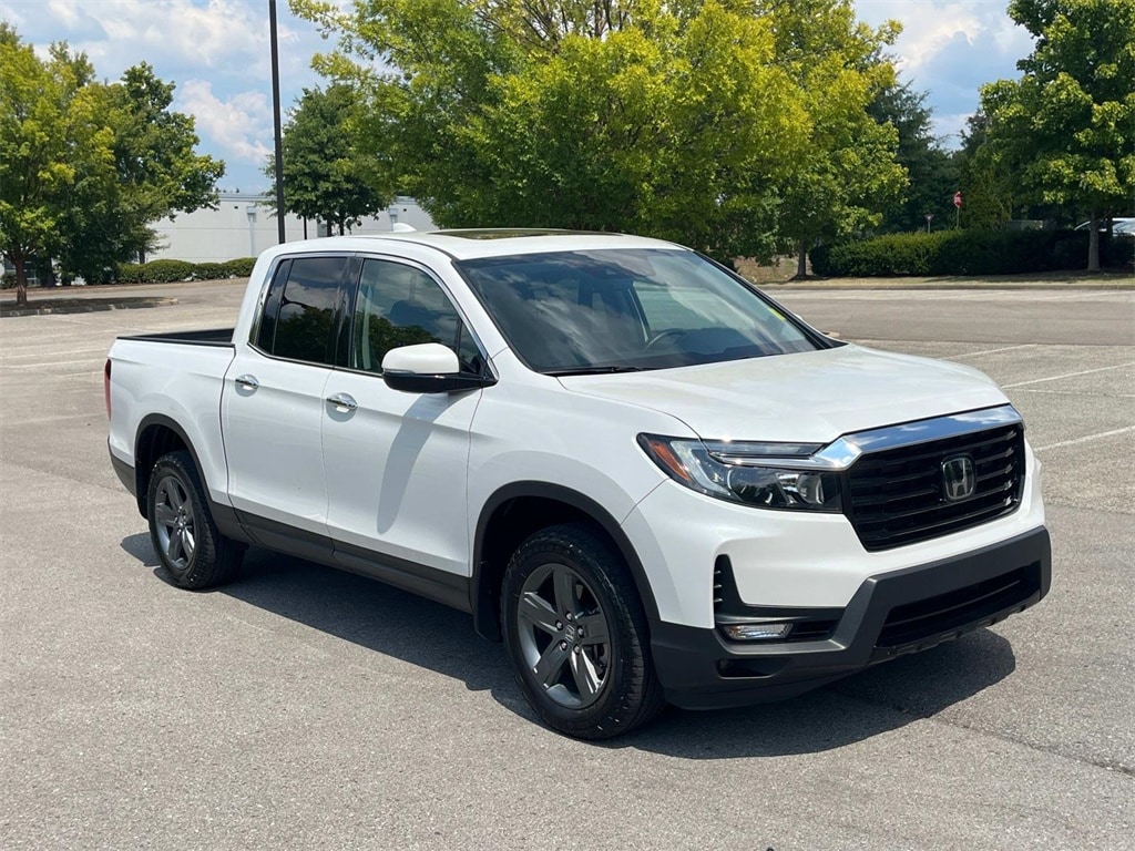 Used 2023 Honda Ridgeline RTL-E with VIN 5FPYK3F75PB008195 for sale in Franklin, TN