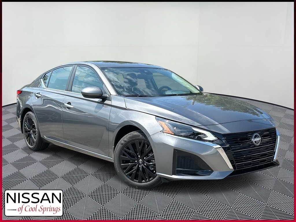 2025 Nissan Altima SV's photo