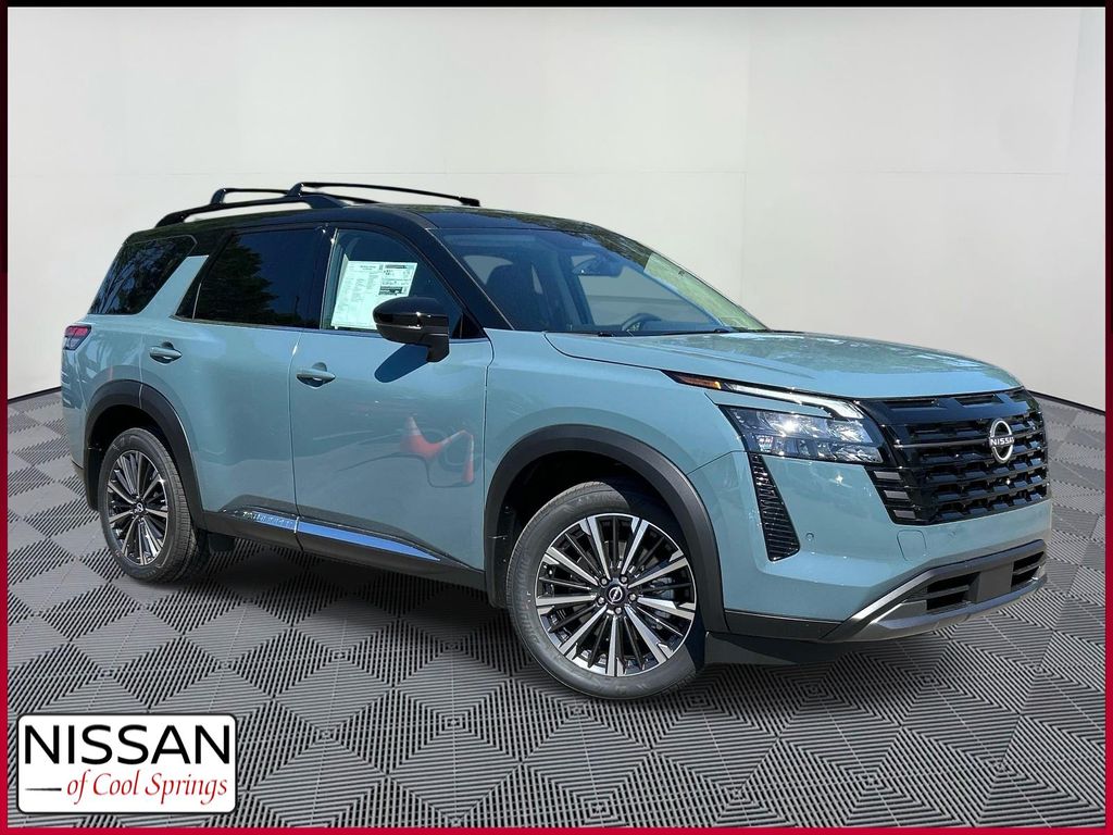 2026 Nissan Pathfinder Platinum 4WD's photo