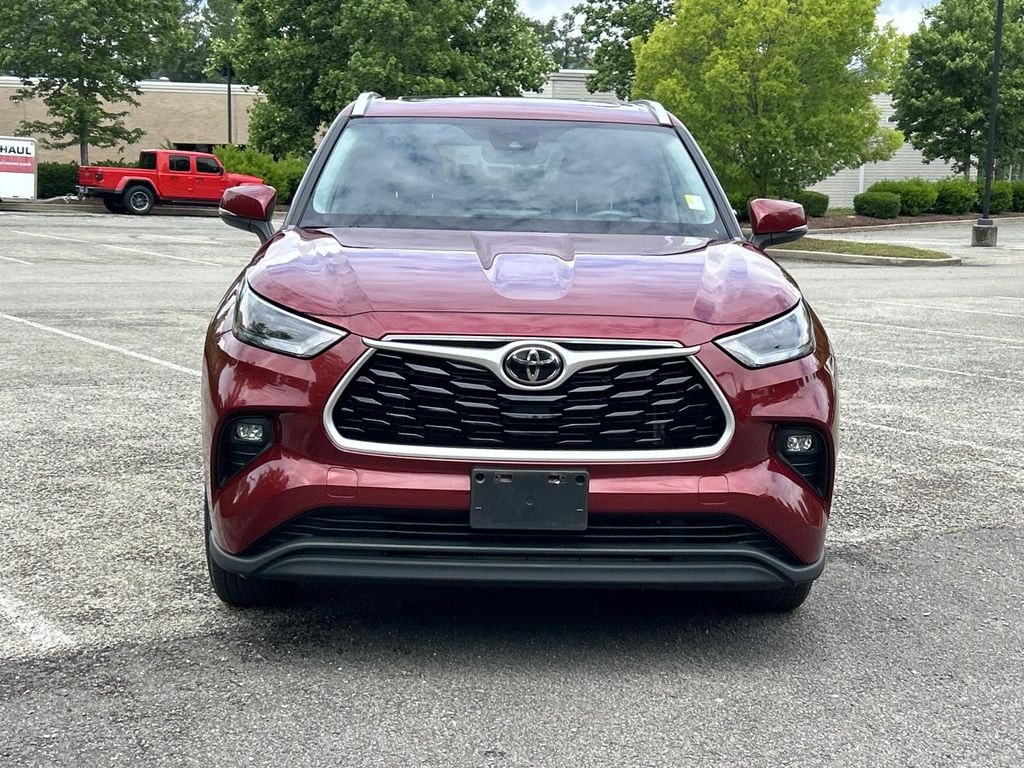 Used 2022 Toyota Highlander XLE SUV