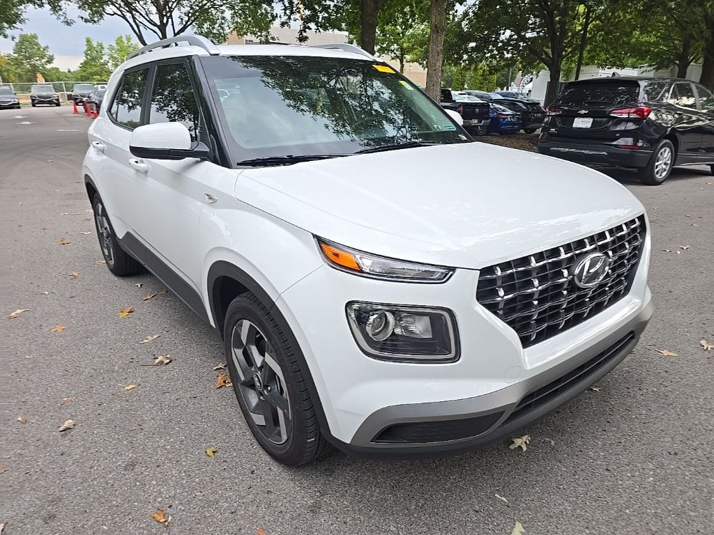 Used 2026 Hyundai Venue SEL SUV