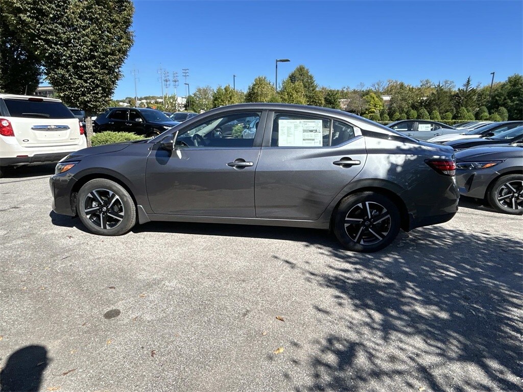 2025 Nissan Sentra SV photo 4