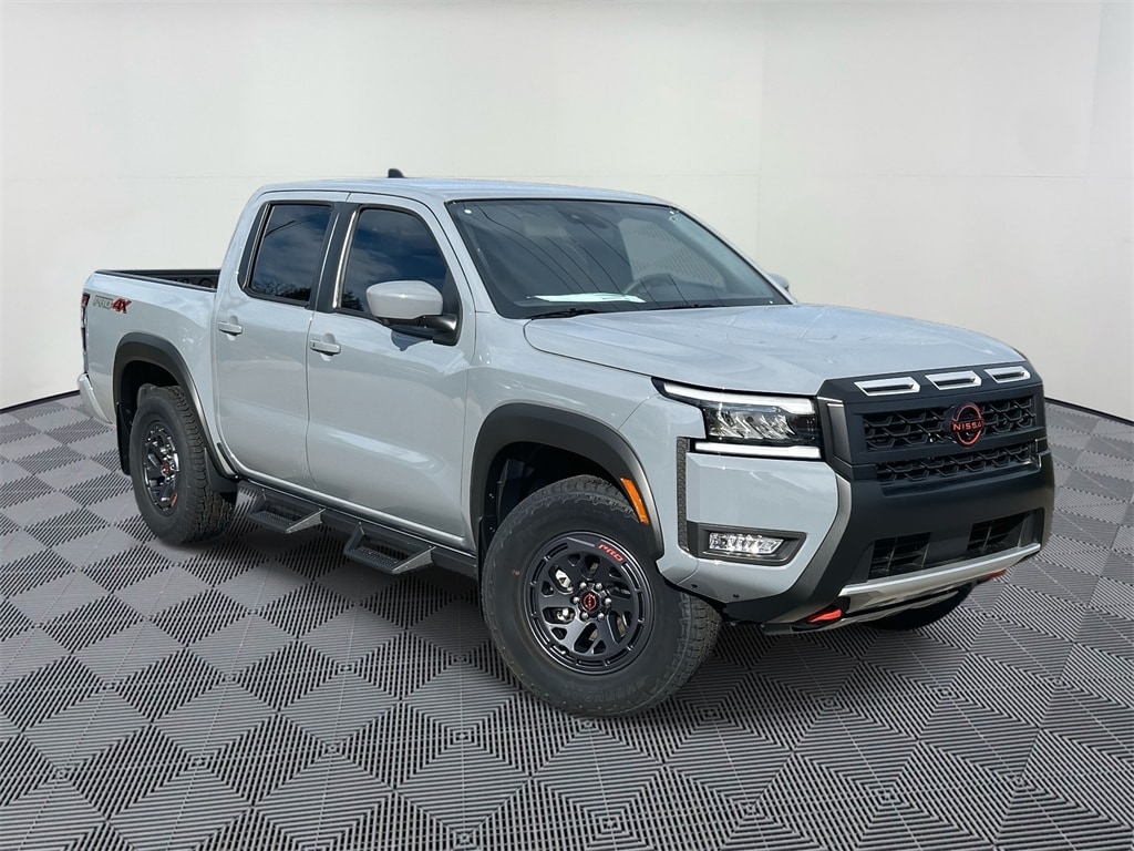 2026 Nissan Frontier PRO-4X's photo