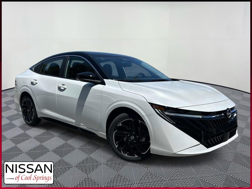 2026 Nissan Sentra SR CVT's photo