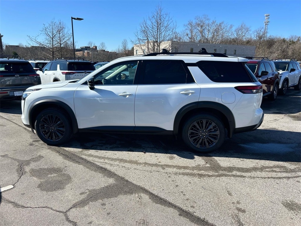 New 2026 Nissan Pathfinder SL SUV