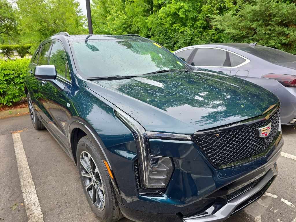 2025 Cadillac XT4 Sport