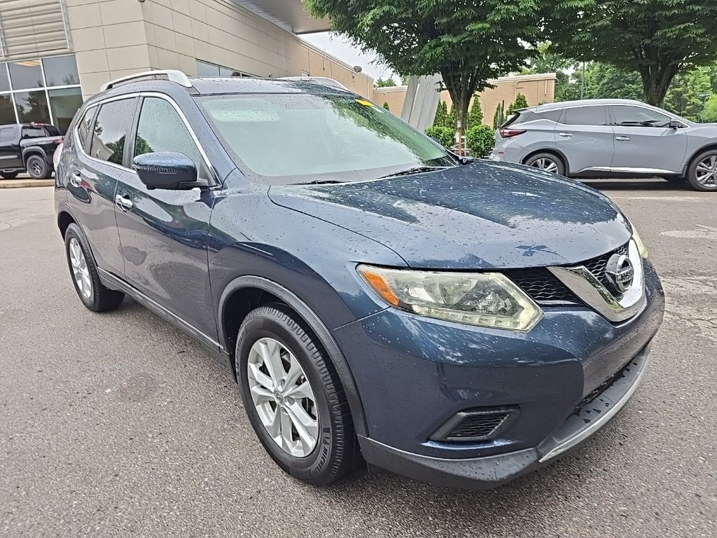 Used 2016 Nissan Rogue SV SUV