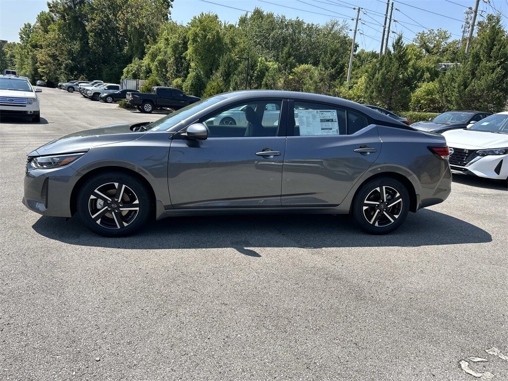 2025 Nissan Sentra SV photo 4