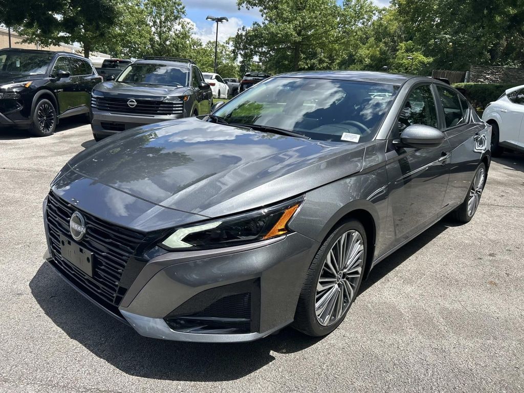 New 2026 Nissan Altima SV Sedan