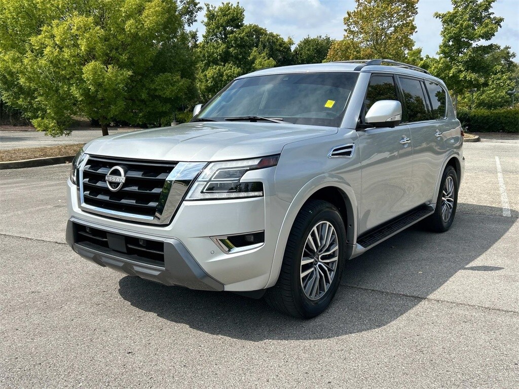 2023 Nissan Armada SL photo 3