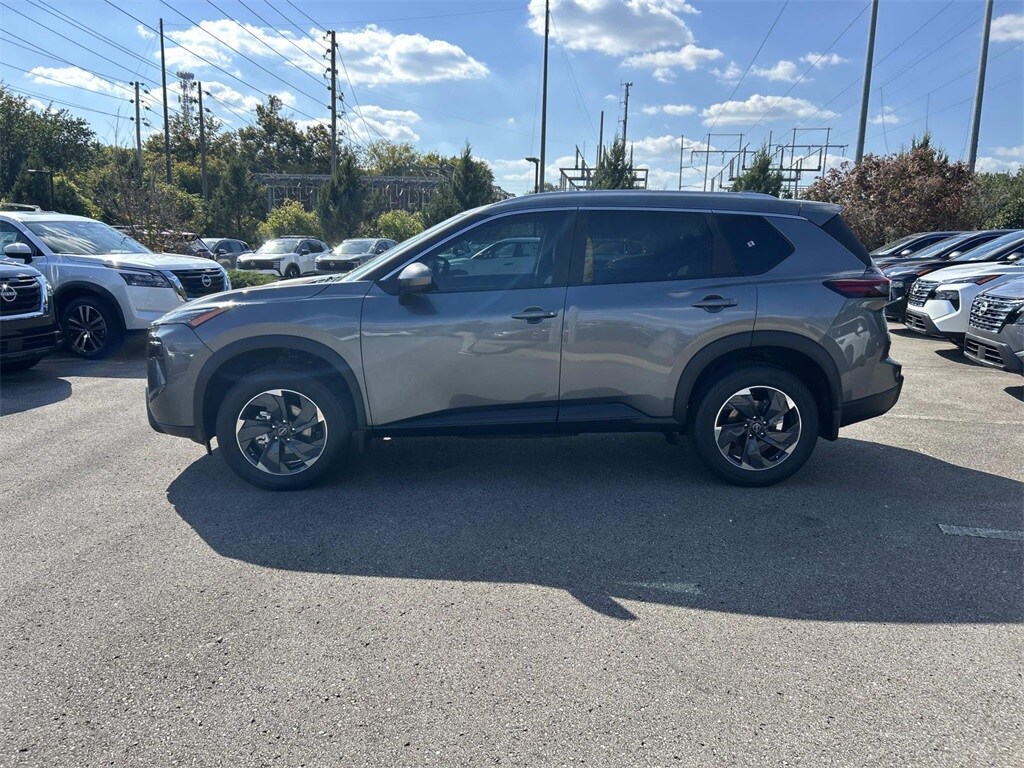 2026 Nissan Rogue SV photo 4