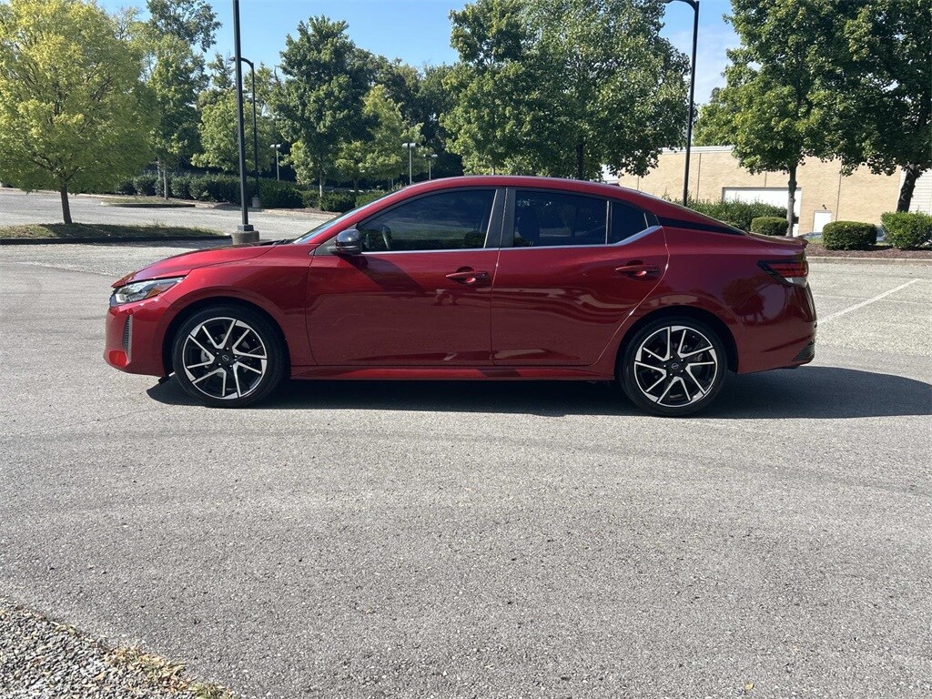 2024 Nissan Sentra SR photo 4