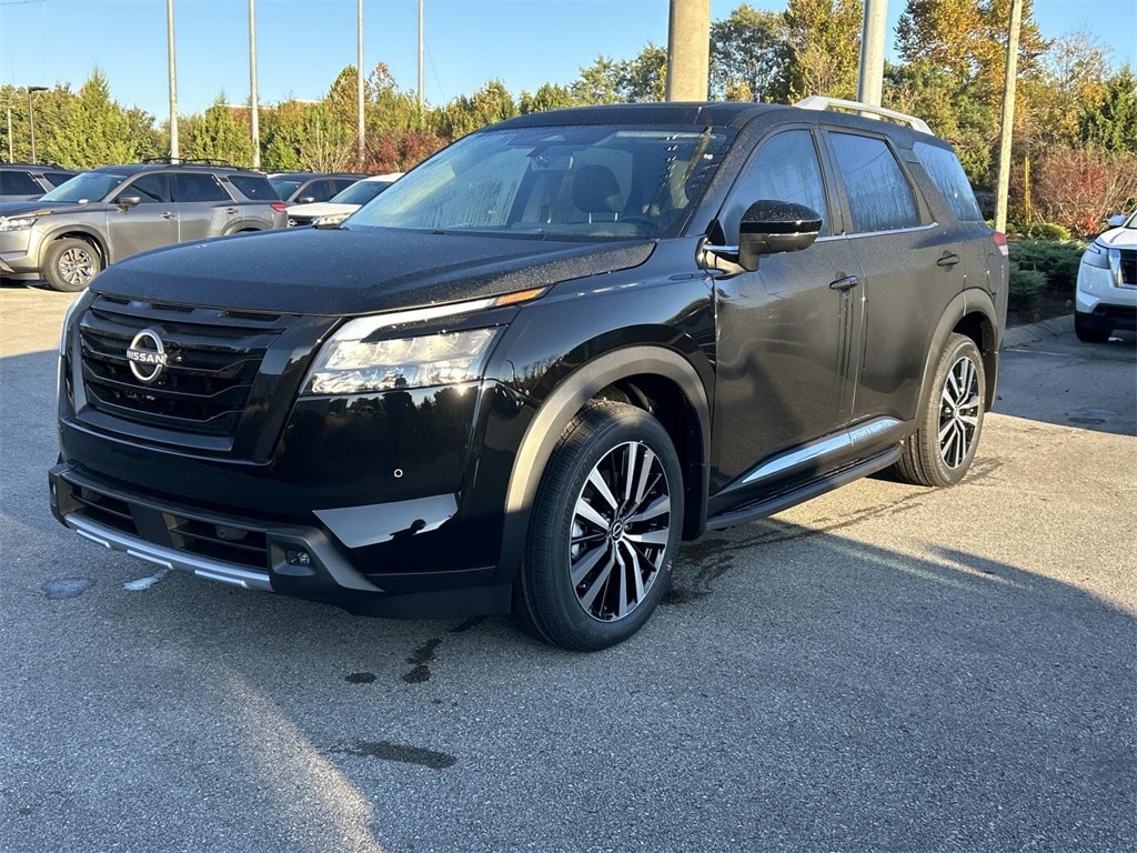 New 2025 Nissan Pathfinder Platinum SUV