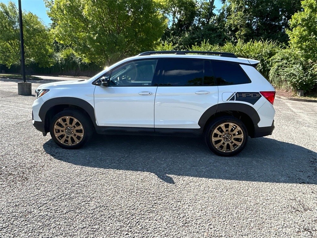 2022 Honda Passport Elite photo 2