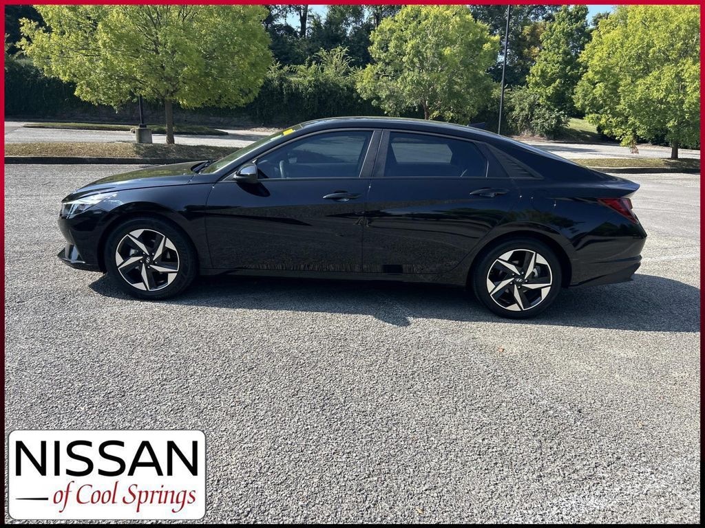 Used 2023 Hyundai Elantra SEL Sedan