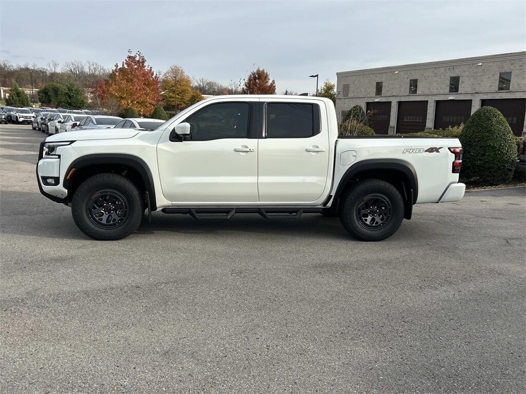 2026 Nissan Frontier PRO-4X photo 4