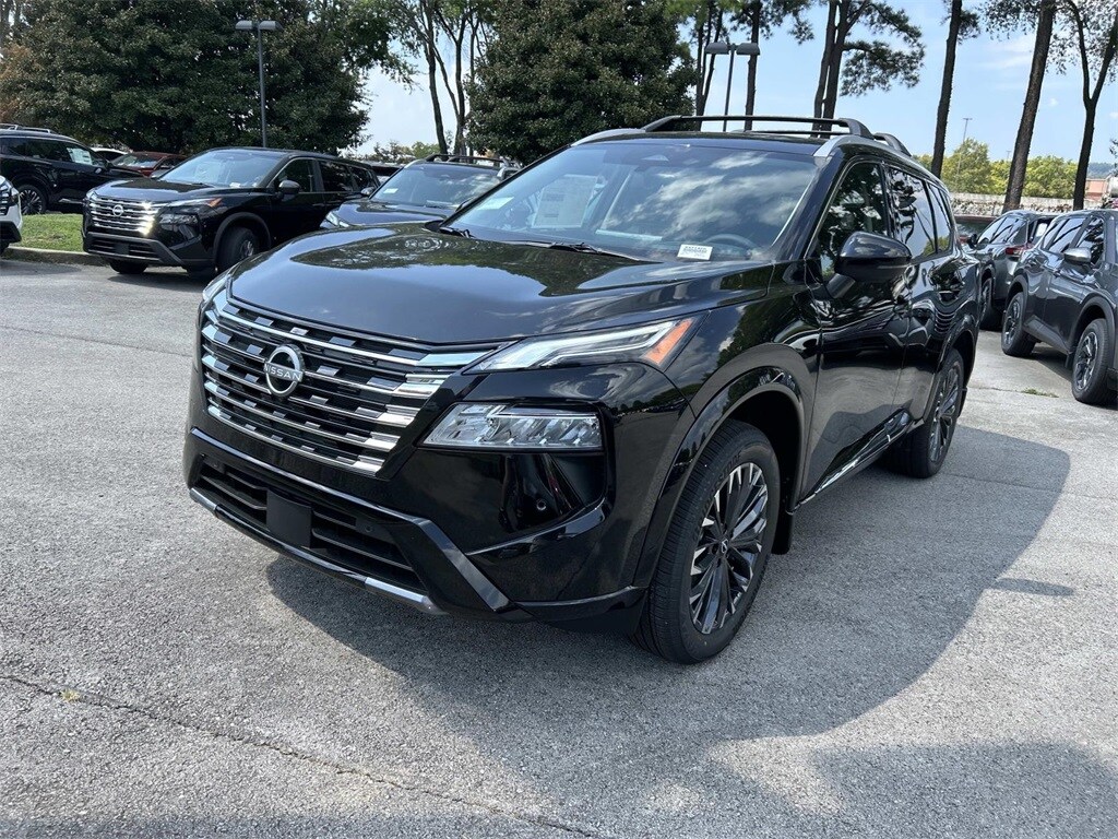 2026 Nissan Rogue Platinum photo 3