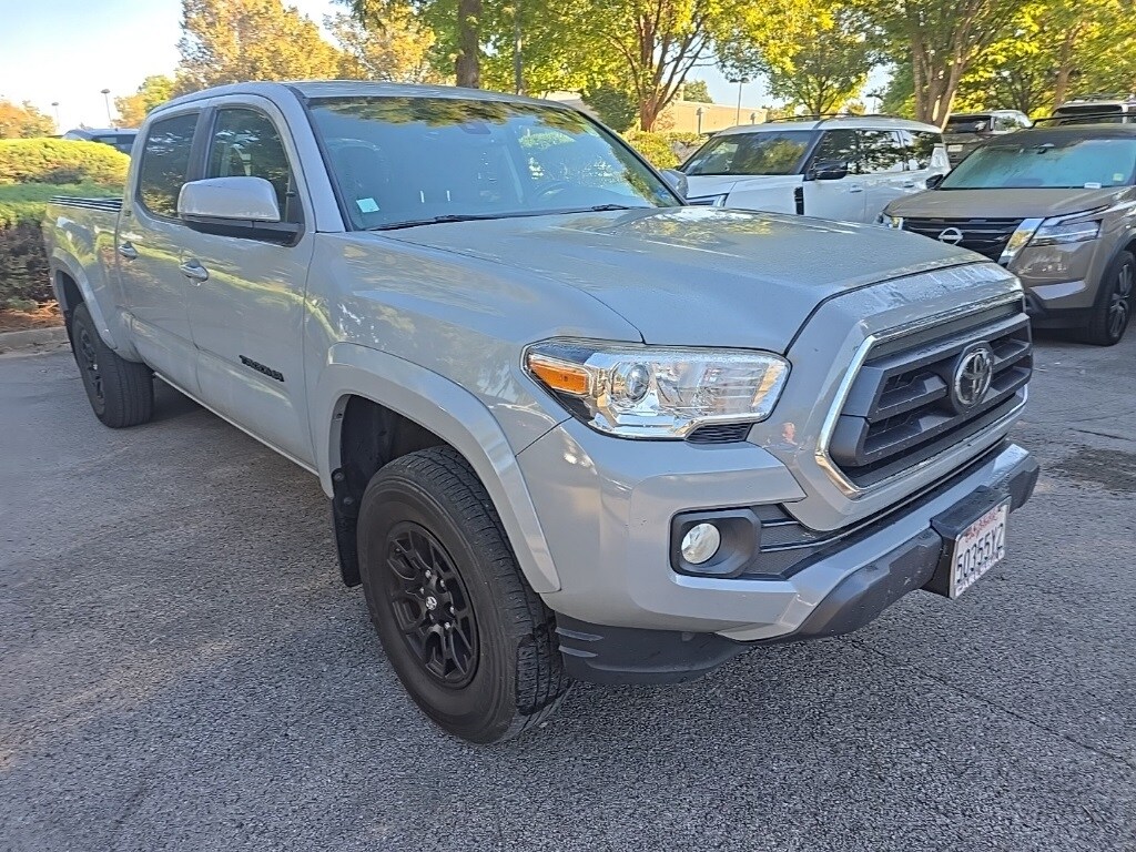 2020 Toyota Tacoma SR5 photo 2