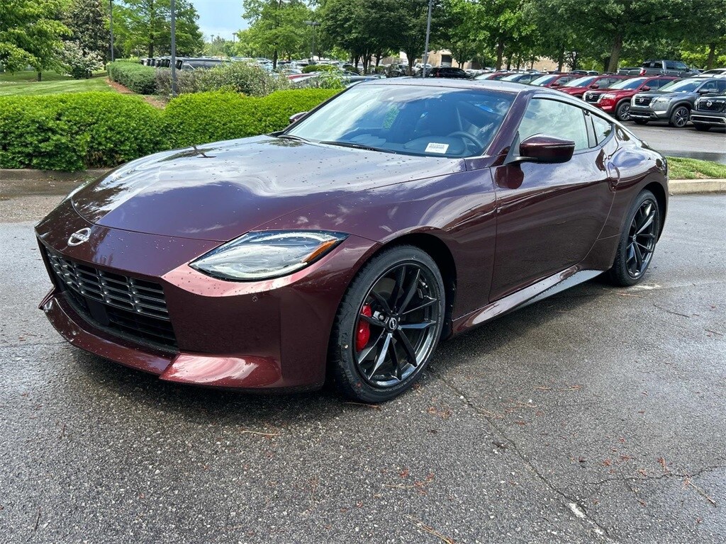 2025 Nissan Z Performance photo 3