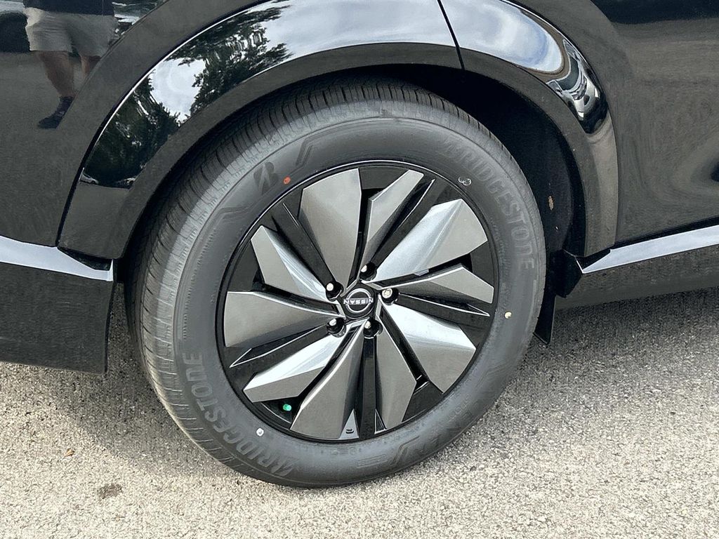 2025 Nissan ARIYA Engage+ - Photo 11