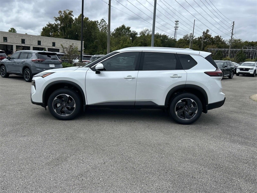 2026 Nissan Rogue SV photo 3