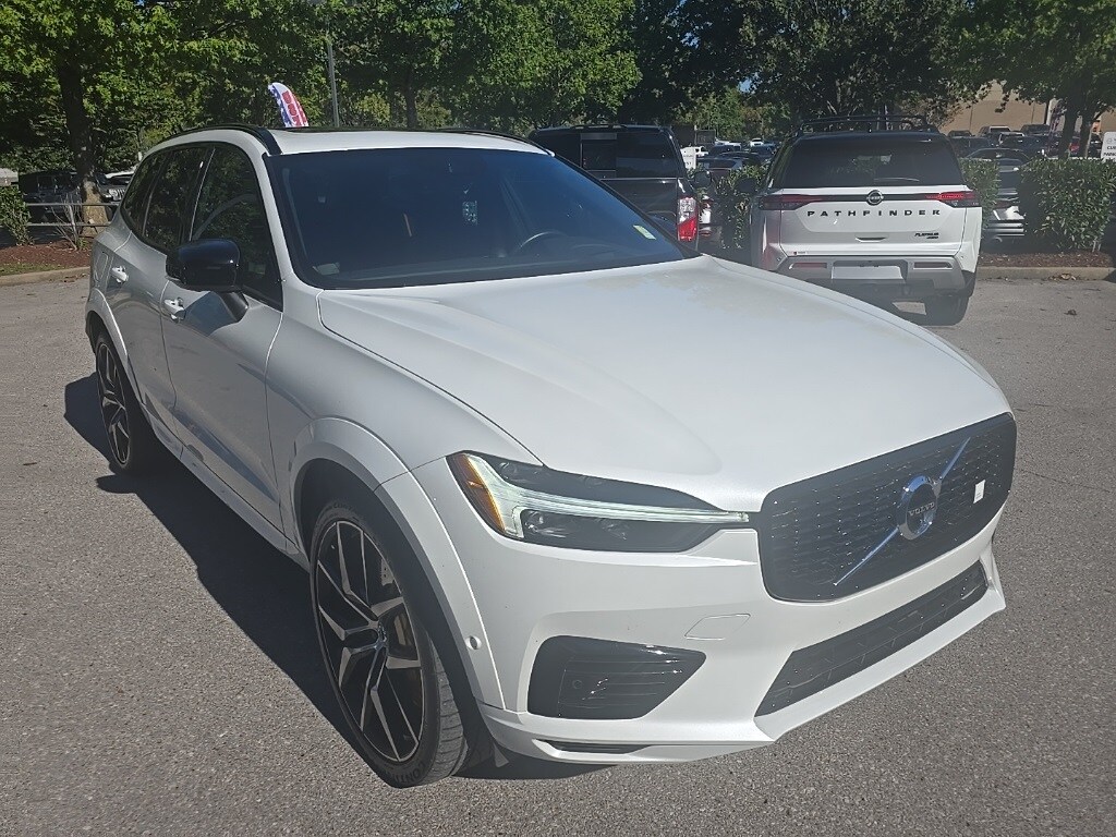2021 Volvo XC60 R-Design Polestar photo 2