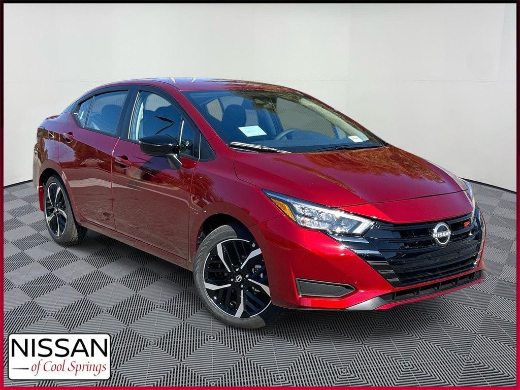 New 2025 Nissan Versa 1.6 SR Sedan