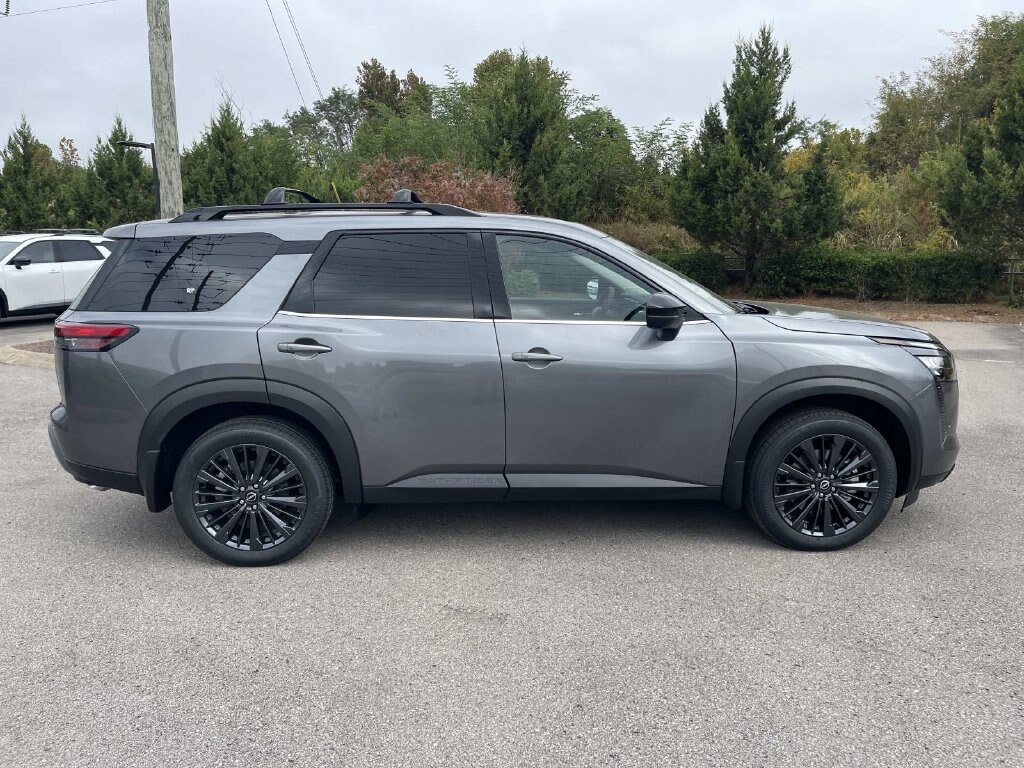 New 2026 Nissan Pathfinder SL SUV