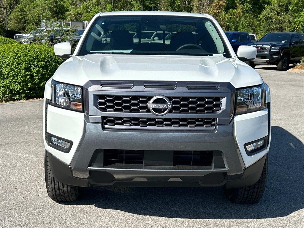 2025 Nissan Frontier SV photo 2