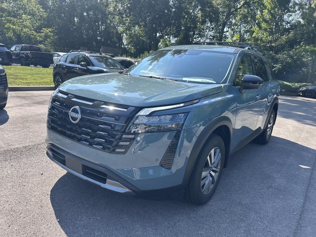 New 2026 Nissan Pathfinder SL SUV
