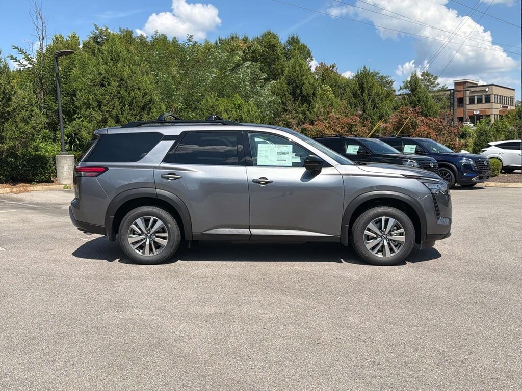 New 2026 Nissan Pathfinder SL SUV