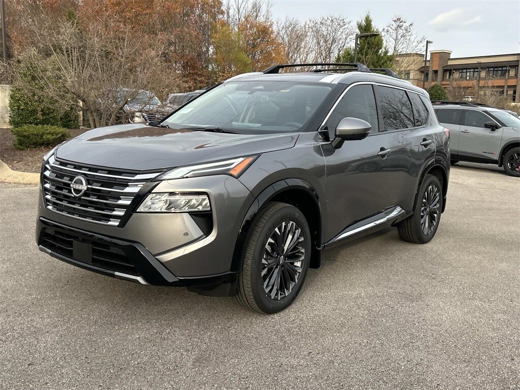 2026 Nissan Rogue Platinum photo 3