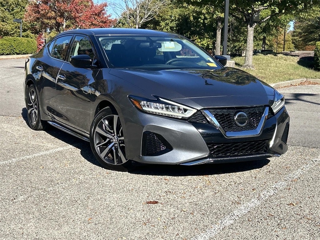 2019 Nissan Maxima S's photo
