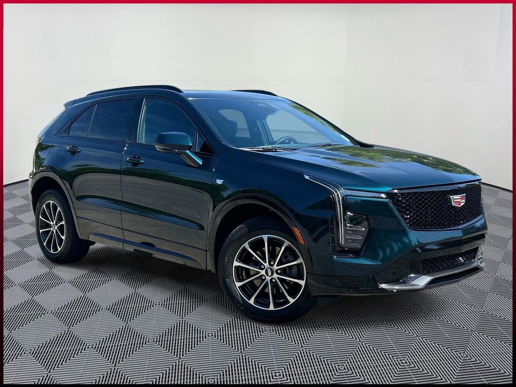 2025 Cadillac XT4 Sport's photo