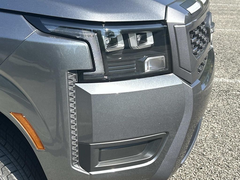 2026 Nissan Frontier SV - Photo 10