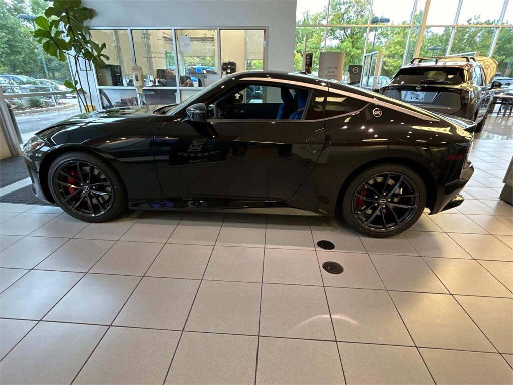 2024 Nissan Z Performance photo 4