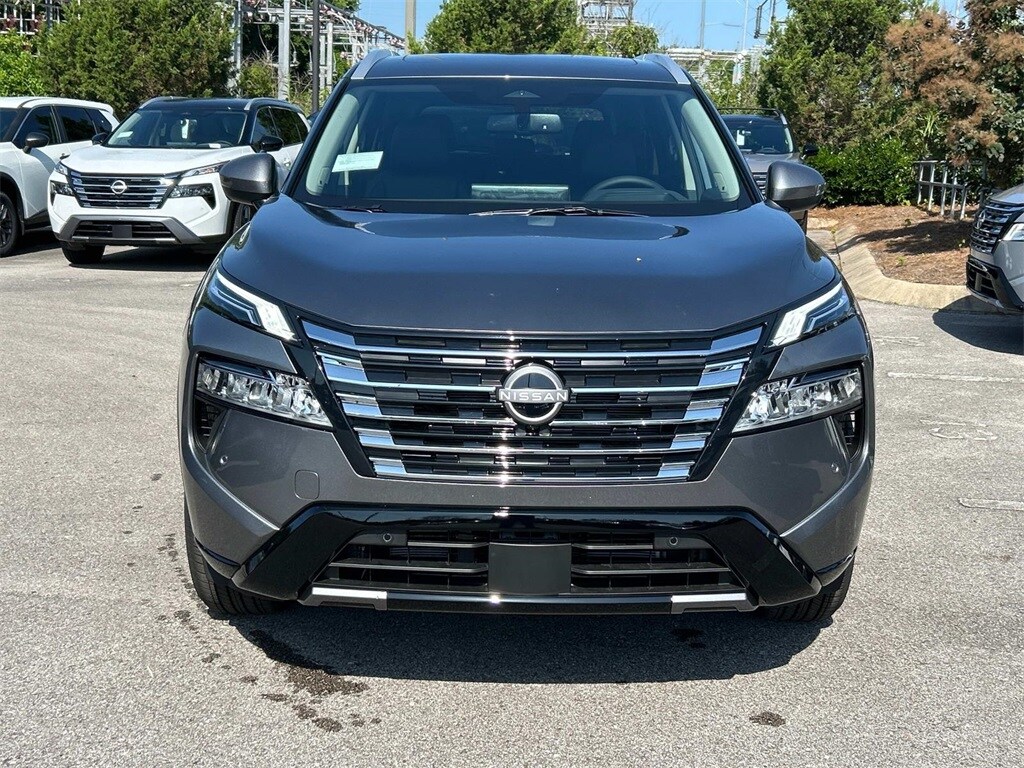 2025 Nissan Rogue Platinum photo 2