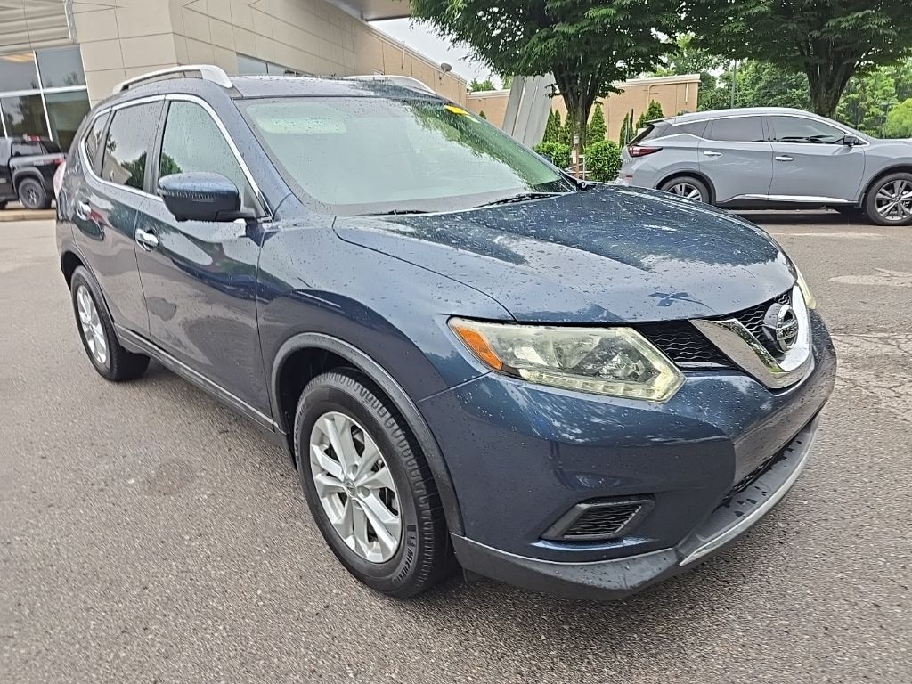 Used 2016 Nissan Rogue SV SUV