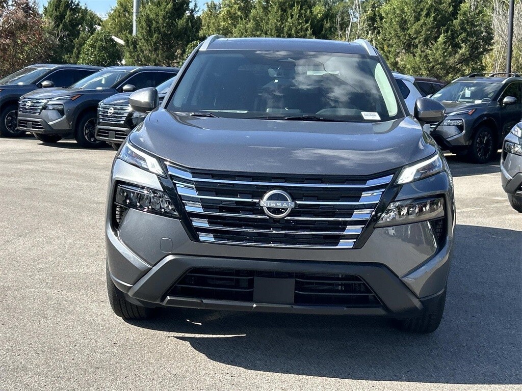 2026 Nissan Rogue SV photo 2